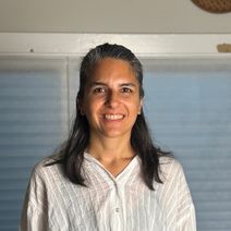 Portrait of Nahal Farhi